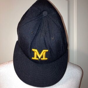 University of Micigan 100% Wool Baseball Cap